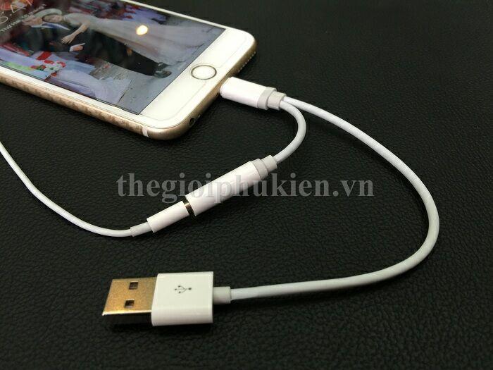 PK Cáp chuyển tai nghe kèm sạc iPhone 7